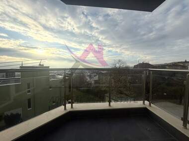 For rent - Apartment in Vazrajdane 3,  Varna