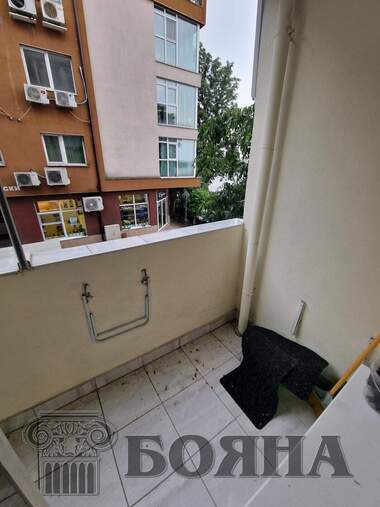 Наем - Апартамент в Център,  Русе