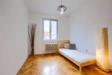 Închiriere - Apartament în Center,  Sofia