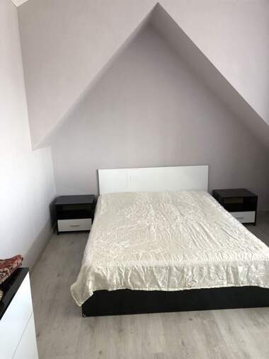 Închiriere - Apartament în Sădiîski,  Plovdiv
