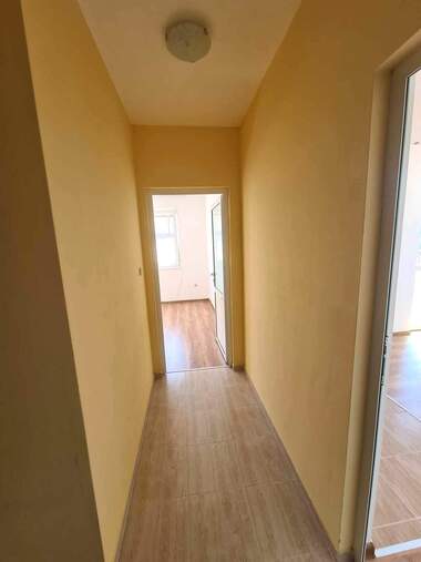 For rent - Apartment in Mladejki halm,  Haskovo