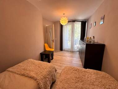 Închiriere - Apartament în Țentăr,  Burgas