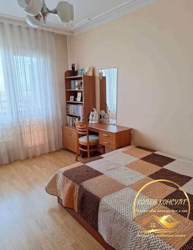 Продажба - Апартамент в Дружба 1,  Хасково