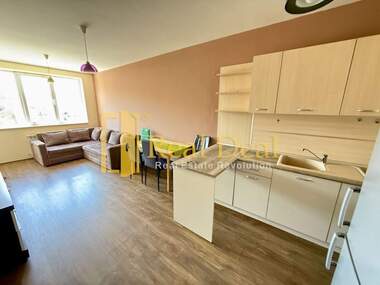 Miete - Wohnung in Mladost-4,  Sovia
