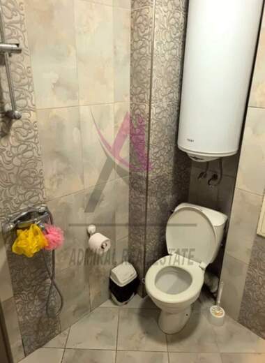 Kira - Apartman olarak Vazrajdane 4,  Varna