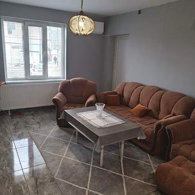 Închiriere - Etaj din casă în Novi Iskăr,  Sofia