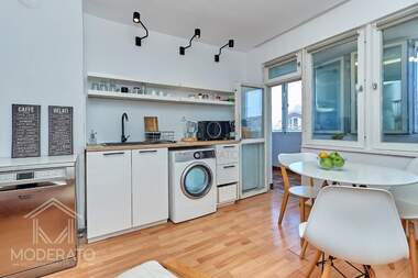 For sale - Apartment in Center,  Burgas