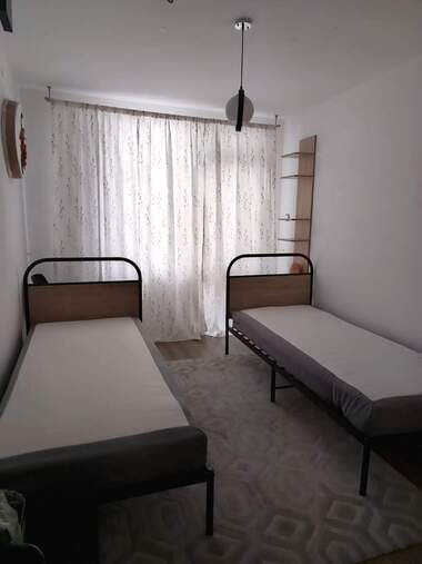 Închiriere - Apartament în Văzrajdane,  Burgas