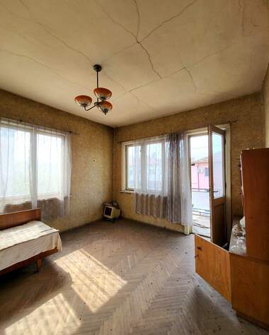 Verkauf - Etage von Haus in Iztok,  Pazardjik