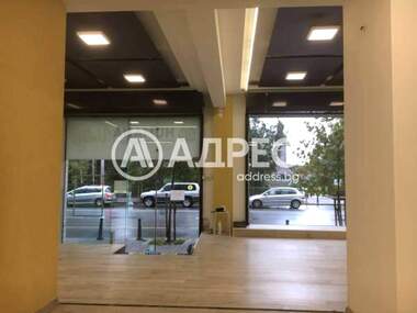 Ενοίκιο - Κατάστημα σε Център,  София