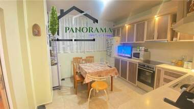 Vânzare - Apartament în Center,  Șumen