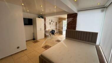 Închiriere - Apartament în Simeonovo,  Sofia