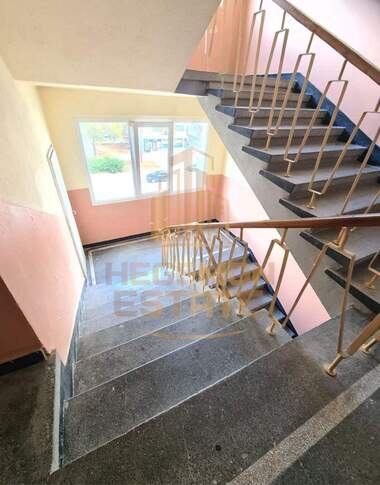 Vânzare - Apartament în Bazar Levski,  Varna