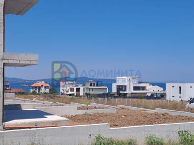 For sale - House in Lozenec,  Iambol