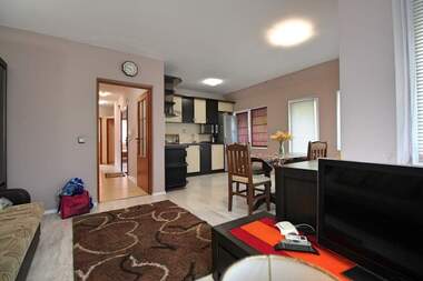 Închiriere - Apartament în Lazur,  Burgas