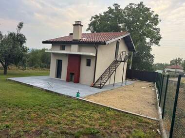 For sale - House in Saedinenie,  Stara Zagora