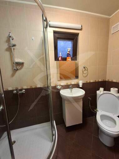 Închiriere - Apartament în Briz,  Varna