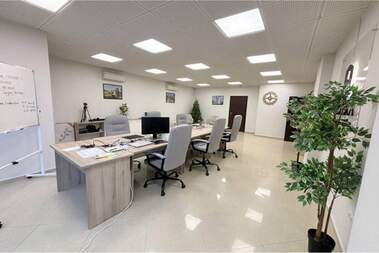 Kira - Ofis olarak Liatno kino Trakia,  Varna