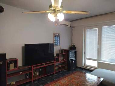 For sale - Apartment in Center,  Ruse