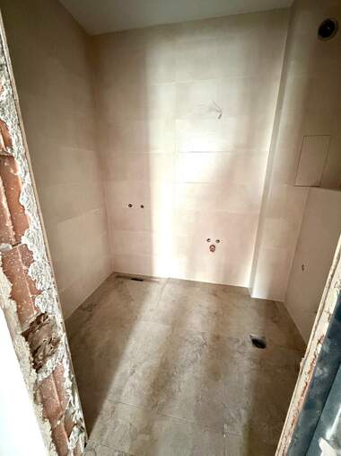 Verkauf - Wohnung in Malinowa Dolina,  Sovia