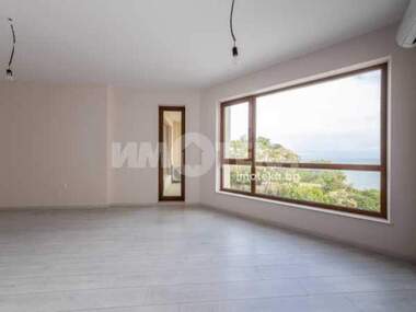 For sale - Apartment in k.k. Chayka,  Varna