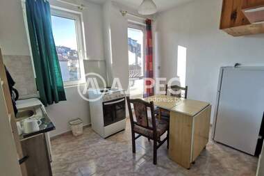 Închiriere - Apartament în Center,  Varna