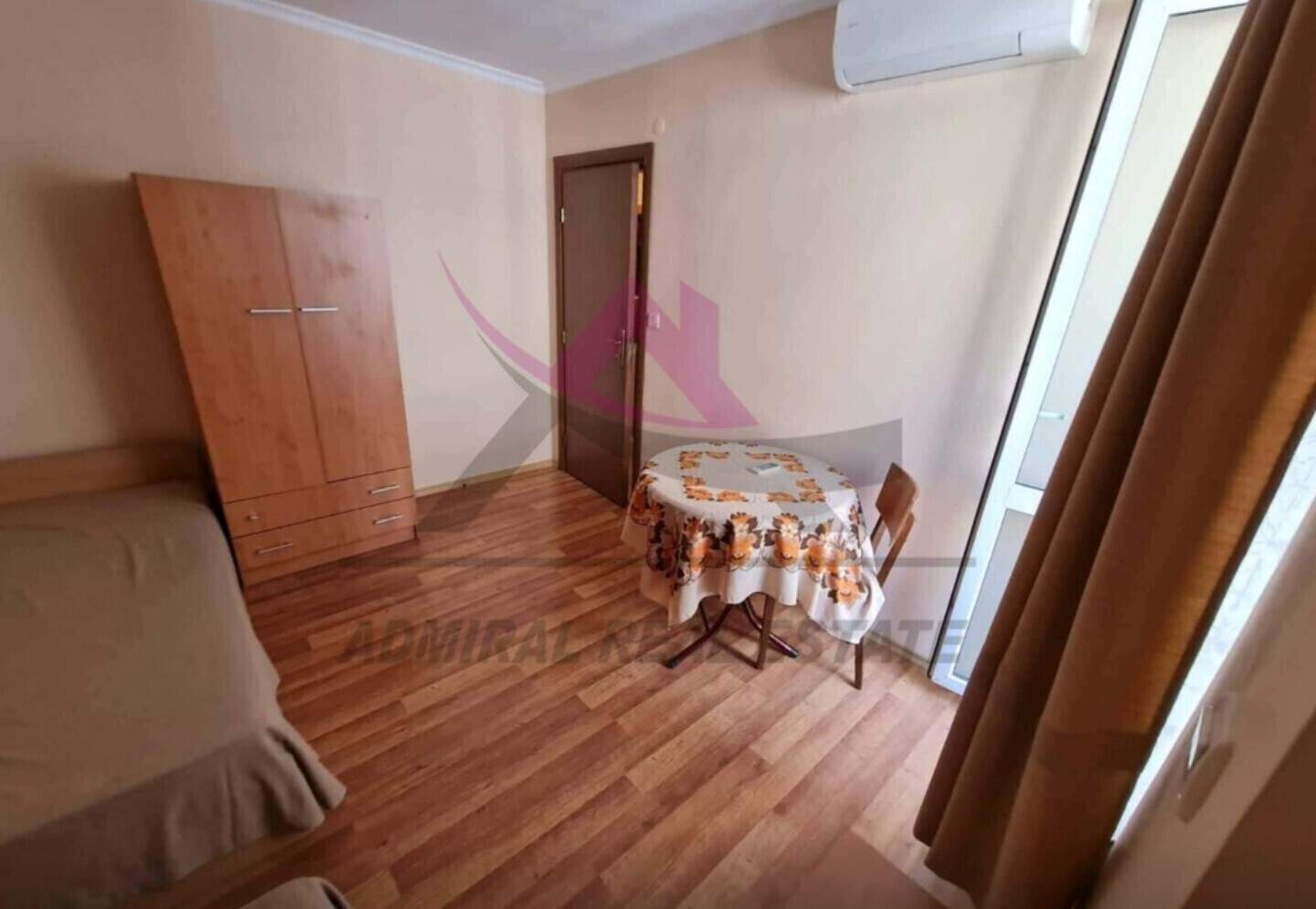 Тристаен Апартамент в Окръжна болница - Генерали, Варна – снимка 4