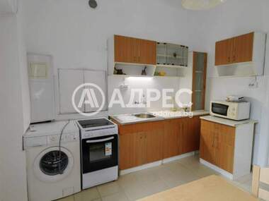 Închiriere - Apartament în Center,  Varna