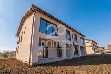 Продажба - Къща в Костинброд,  София Област