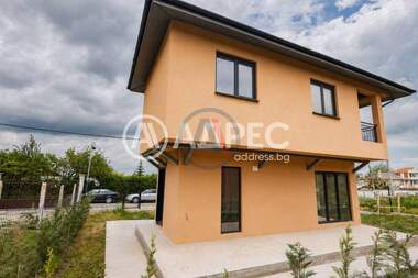 For sale - House in Yarebichna,  Varna