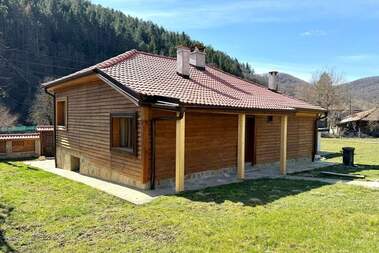 Vânzare - Casă în Drenta,  Veliko Tărnovo