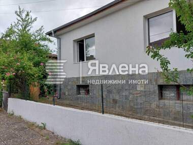 Продажба - Къща в Бродилово,  Бургас