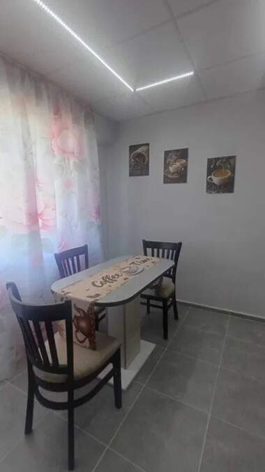 Miete - Wohnung in Rodina 1,  Ruse