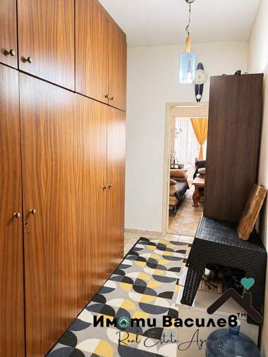 Продажба - Апартамент в Младост-4,  София