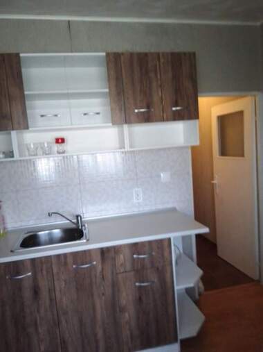 Închiriere - Apartament în Senicee,  Vrața