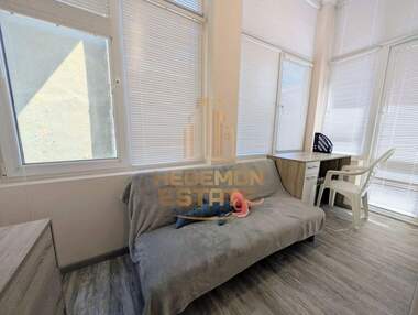 Vânzare - Apartament în Center,  Varna