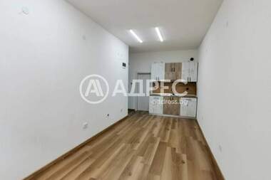 Kira - Ofis/Güzellik salonu olarak Sandanski,  Blagoevgrad
