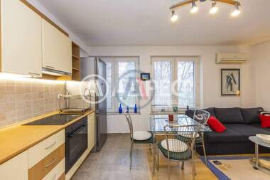 Vânzare - Apartament în Lozeneț,  Sofia
