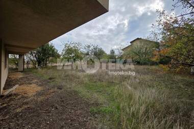 For sale - House in Voluiak,  Sofia