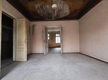 For sale - Floor of a house in Center,  Ruse