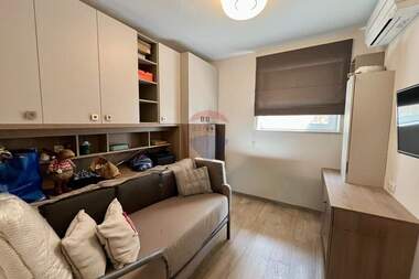 Vânzare - Apartament în Zelenika,  Varna