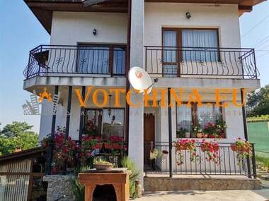 For sale - House in Borovec - Iug,  Varna
