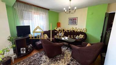 Vânzare - Apartament în Mladejki hălm,  Haskovo