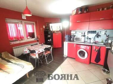 Vânzare - Apartament în Văzrajdane,  Ruse