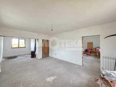 For sale - House in Voluiak,  Sofia