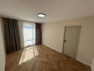 For sale - Apartment in Vazrajdane 2,  Varna