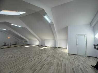 Satış - Endustriyel tesisler/Depo yeri/Depo/Fitnes olarak Karlovo,  Plovdiv