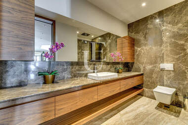 For sale - House in Nadejda 1,  Sofia
