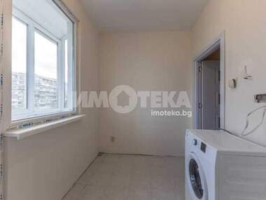Продажа - Квартира в Младост 1,  Варна