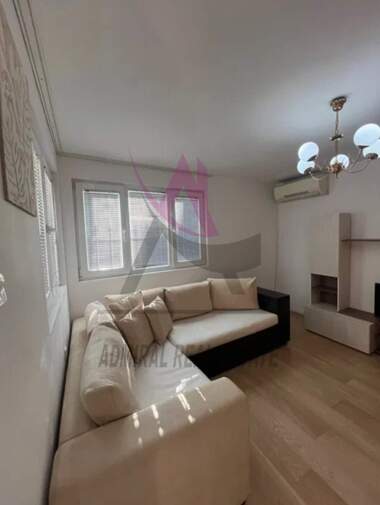 For rent - Apartment in Kolhozen pazar,  Varna
